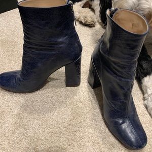Blue leather heeled bootie, Zara